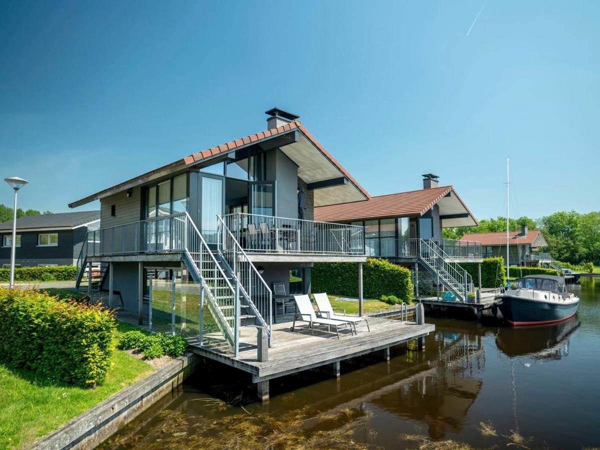 ホテルLandal Waterpark Sneekermeer テルヘルネ エクステリア 写真