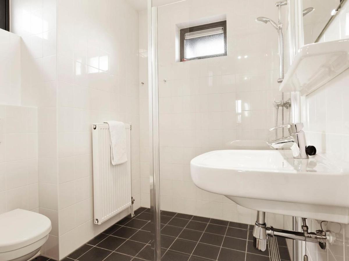 ホテルLandal Waterpark Sneekermeer テルヘルネ 部屋 写真